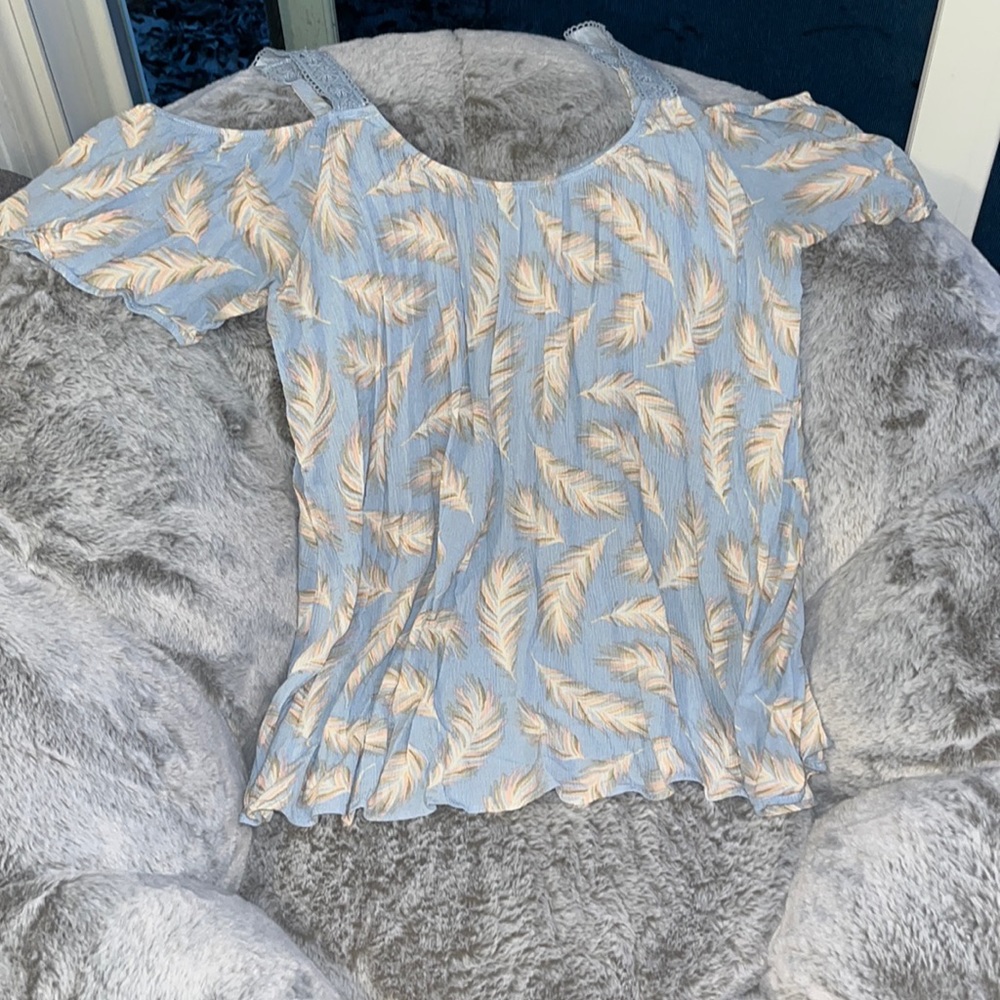 TORRID 00 off the shoulder flowing shirt